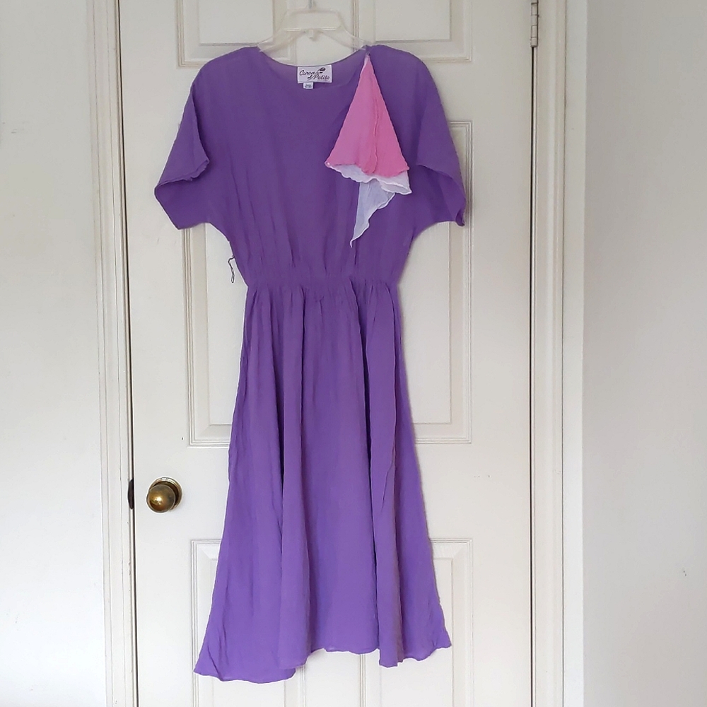 Vintage Caron Petite Lightweight and Comfortable Loose Fit Summer Dress.
